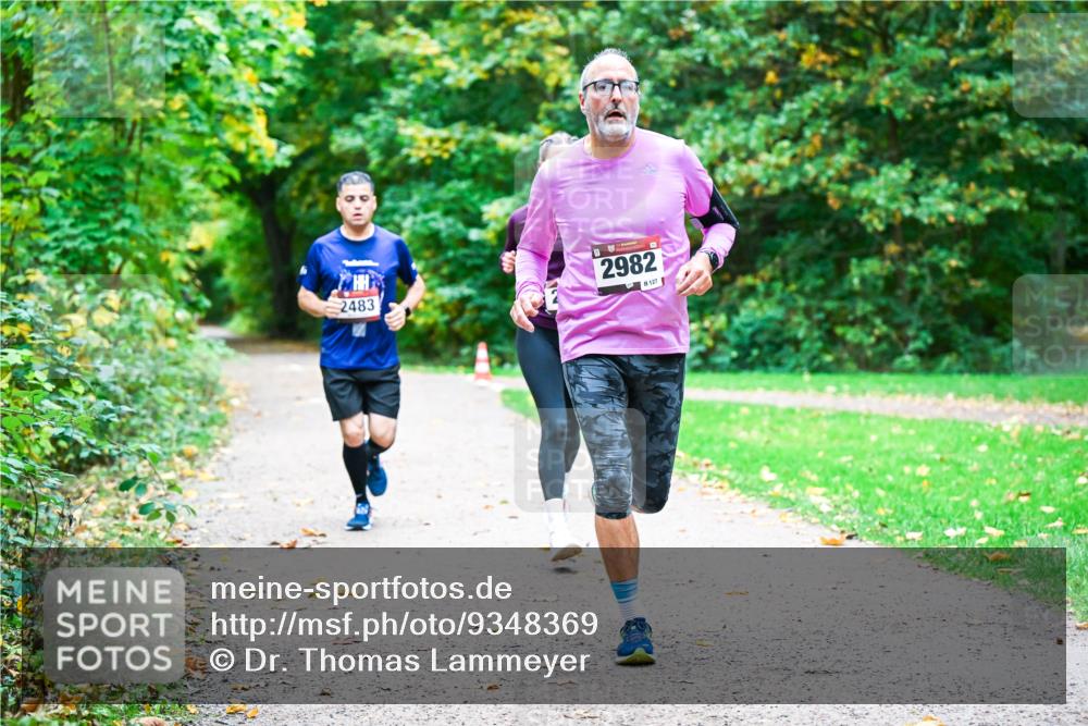 12.10.2025 - Bramfelder Halbmarathon 2025 Dr. Thomas Lammeyer http://msf.ph/oto/9348369 12.10.2025 10:26:58 Laufen 2483, 2982, 8127 meine-sportfotos.de