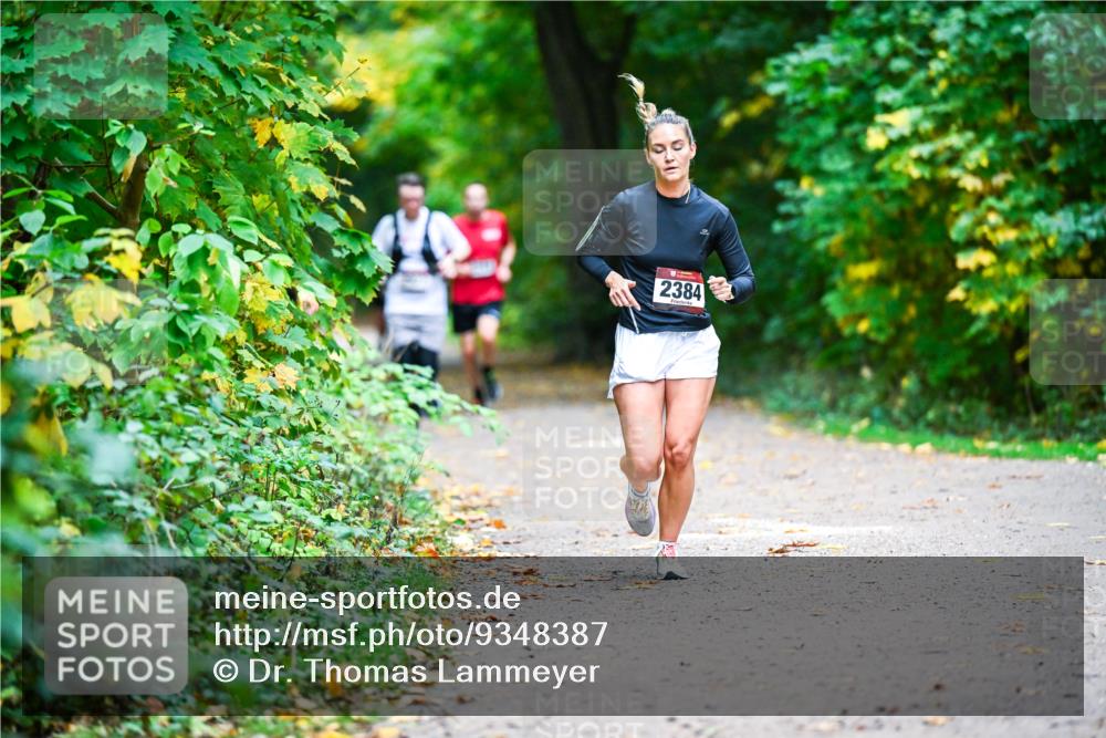 12.10.2025 - Bramfelder Halbmarathon 2025 Dr. Thomas Lammeyer http://msf.ph/oto/9348387 12.10.2025 10:27:12 Laufen 2384 meine-sportfotos.de