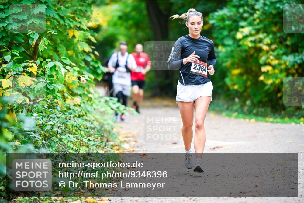 12.10.2025 - Bramfelder Halbmarathon 2025 Dr. Thomas Lammeyer http://msf.ph/oto/9348396 12.10.2025 10:27:13 Laufen 2384 meine-sportfotos.de