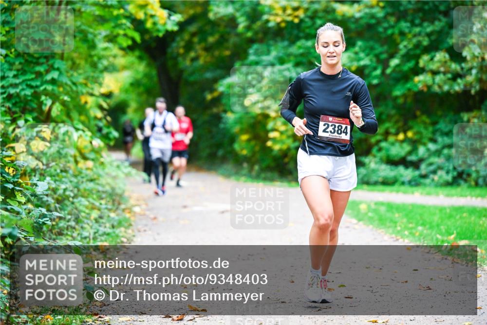 12.10.2025 - Bramfelder Halbmarathon 2025 Dr. Thomas Lammeyer http://msf.ph/oto/9348403 12.10.2025 10:27:15 Laufen 2384 meine-sportfotos.de