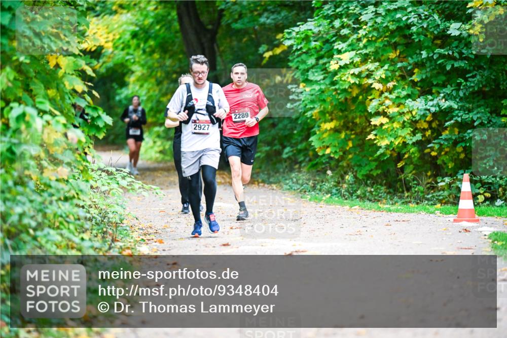 12.10.2025 - Bramfelder Halbmarathon 2025 Dr. Thomas Lammeyer http://msf.ph/oto/9348404 12.10.2025 10:27:16 Laufen 2927, 2289 meine-sportfotos.de
