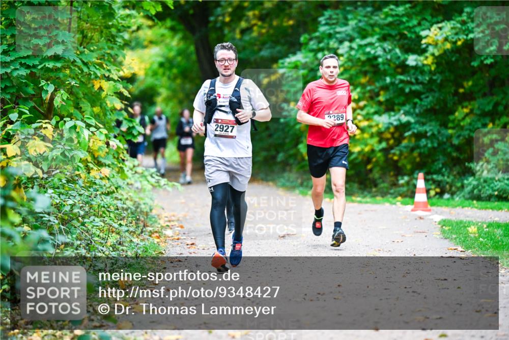 12.10.2025 - Bramfelder Halbmarathon 2025 Dr. Thomas Lammeyer http://msf.ph/oto/9348427 12.10.2025 10:27:20 Laufen 2927, 2289 meine-sportfotos.de