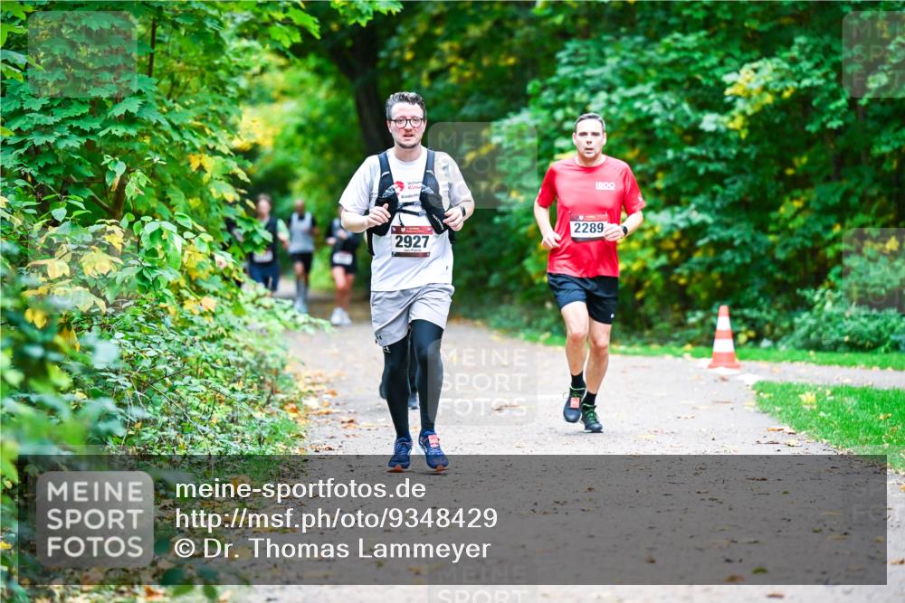 12.10.2025 - Bramfelder Halbmarathon 2025 Dr. Thomas Lammeyer http://msf.ph/oto/9348429 12.10.2025 10:27:20 Laufen 2927, 2289 meine-sportfotos.de