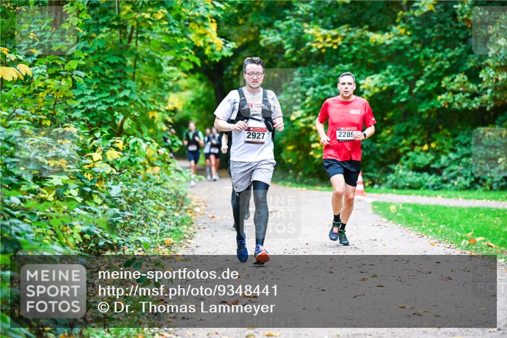 12.10.2025 - Bramfelder Halbmarathon 2025 Dr. Thomas Lammeyer http://msf.ph/oto/9348441 12.10.2025 10:27:22 Laufen 2927, 2289 meine-sportfotos.de
