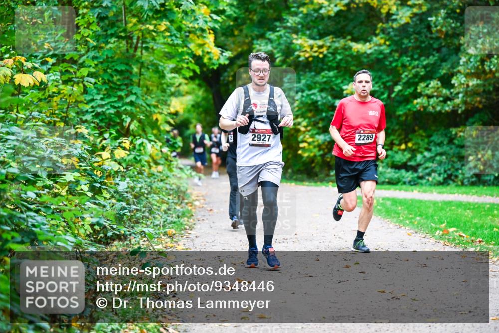 12.10.2025 - Bramfelder Halbmarathon 2025 Dr. Thomas Lammeyer http://msf.ph/oto/9348446 12.10.2025 10:27:22 Laufen 2927, 2289 meine-sportfotos.de