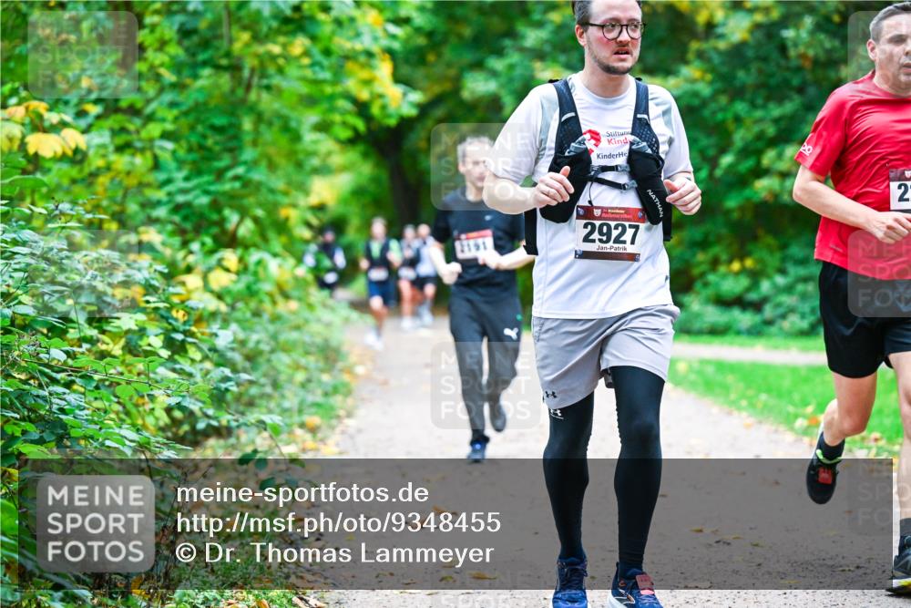 12.10.2025 - Bramfelder Halbmarathon 2025 Dr. Thomas Lammeyer http://msf.ph/oto/9348455 12.10.2025 10:27:24 Laufen 2927, 2 meine-sportfotos.de