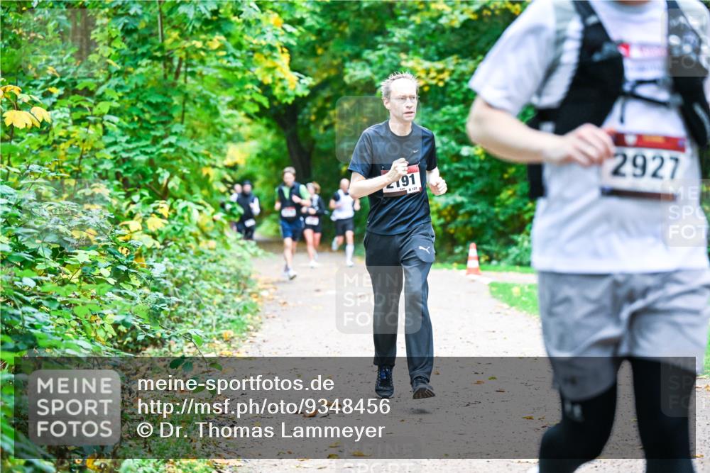 12.10.2025 - Bramfelder Halbmarathon 2025 Dr. Thomas Lammeyer http://msf.ph/oto/9348456 12.10.2025 10:27:25 Laufen 191, 123, 2927 meine-sportfotos.de