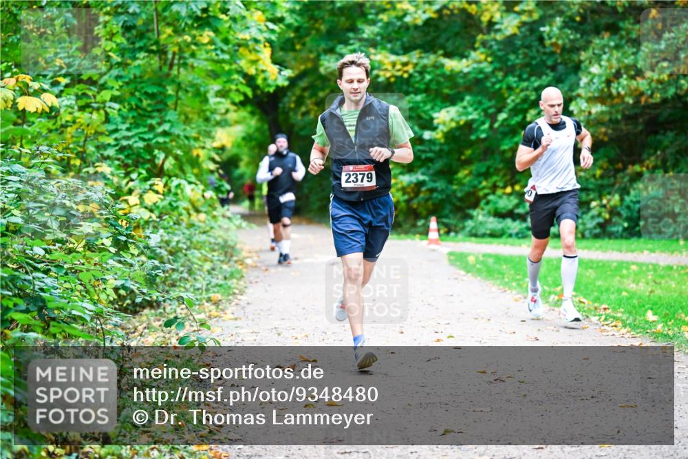 12.10.2025 - Bramfelder Halbmarathon 2025 Dr. Thomas Lammeyer http://msf.ph/oto/9348480 12.10.2025 10:27:31 Laufen 2379 meine-sportfotos.de