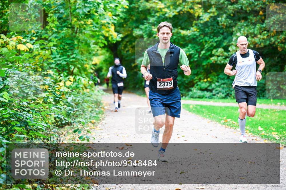 12.10.2025 - Bramfelder Halbmarathon 2025 Dr. Thomas Lammeyer http://msf.ph/oto/9348484 12.10.2025 10:27:31 Laufen 2379 meine-sportfotos.de