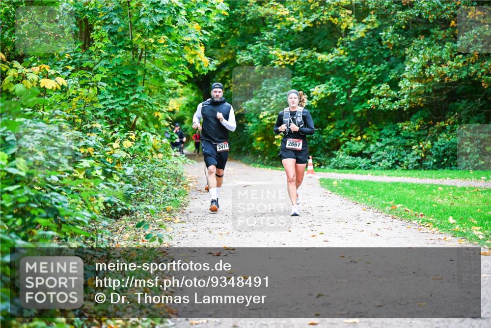12.10.2025 - Bramfelder Halbmarathon 2025 Dr. Thomas Lammeyer http://msf.ph/oto/9348491 12.10.2025 10:27:34 Laufen 2471, 2667 meine-sportfotos.de