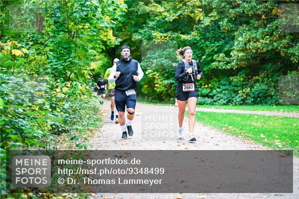 12.10.2025 - Bramfelder Halbmarathon 2025 Dr. Thomas Lammeyer http://msf.ph/oto/9348499 12.10.2025 10:27:35 Laufen 2471, 2667 meine-sportfotos.de