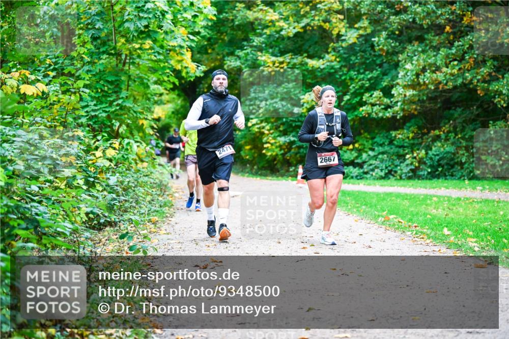 12.10.2025 - Bramfelder Halbmarathon 2025 Dr. Thomas Lammeyer http://msf.ph/oto/9348500 12.10.2025 10:27:35 Laufen 2471, 2667 meine-sportfotos.de