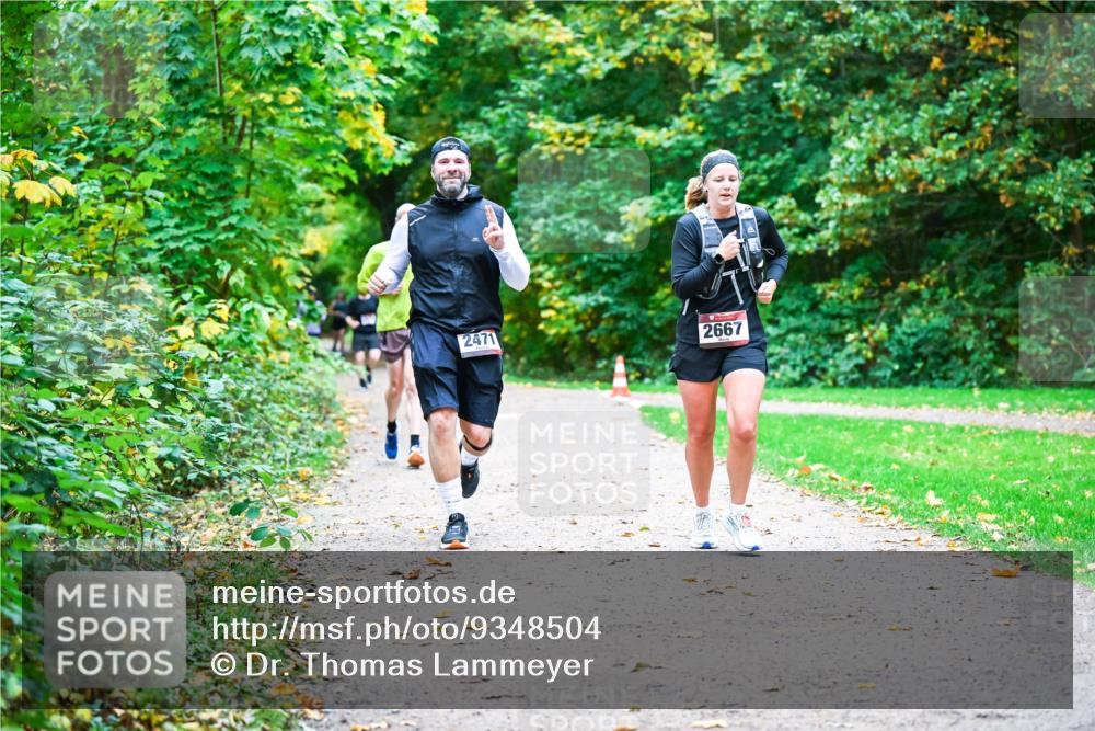 12.10.2025 - Bramfelder Halbmarathon 2025 Dr. Thomas Lammeyer http://msf.ph/oto/9348504 12.10.2025 10:27:35 Laufen 2471, 2667 meine-sportfotos.de