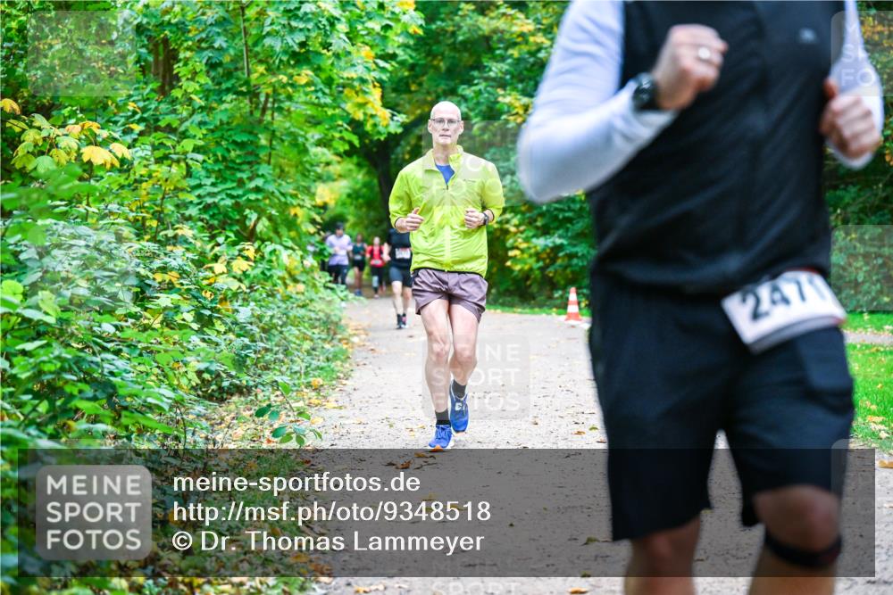 12.10.2025 - Bramfelder Halbmarathon 2025 Dr. Thomas Lammeyer http://msf.ph/oto/9348518 12.10.2025 10:27:38 Laufen 2471 meine-sportfotos.de