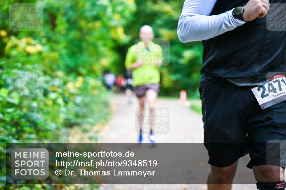 12.10.2025 - Bramfelder Halbmarathon 2025 Dr. Thomas Lammeyer http://msf.ph/oto/9348519 12.10.2025 10:27:38 Laufen 2471 meine-sportfotos.de