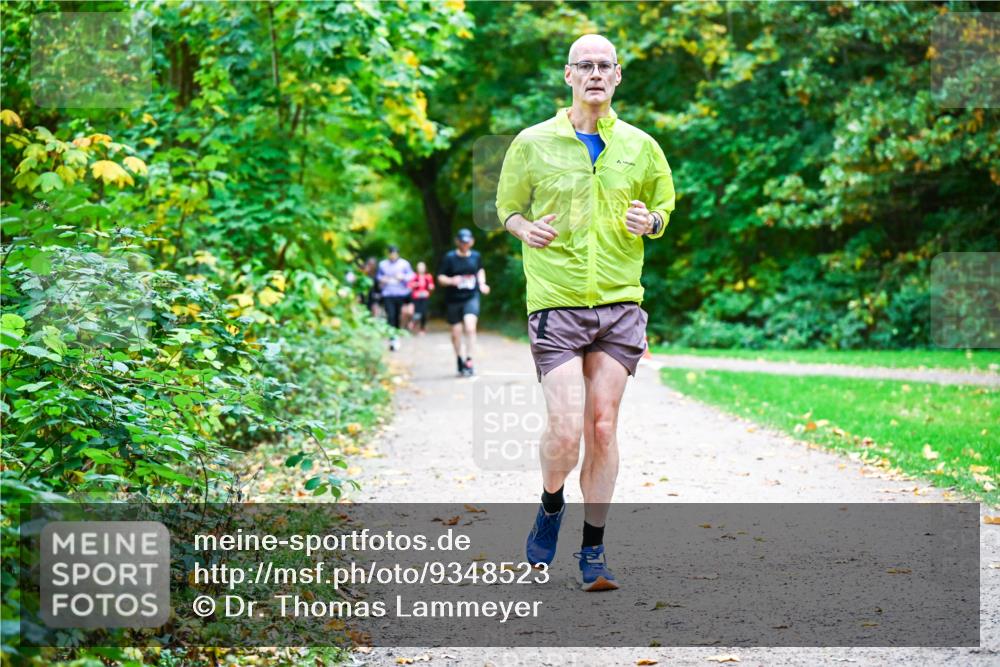 12.10.2025 - Bramfelder Halbmarathon 2025 Dr. Thomas Lammeyer http://msf.ph/oto/9348523 12.10.2025 10:27:39 Laufen  meine-sportfotos.de