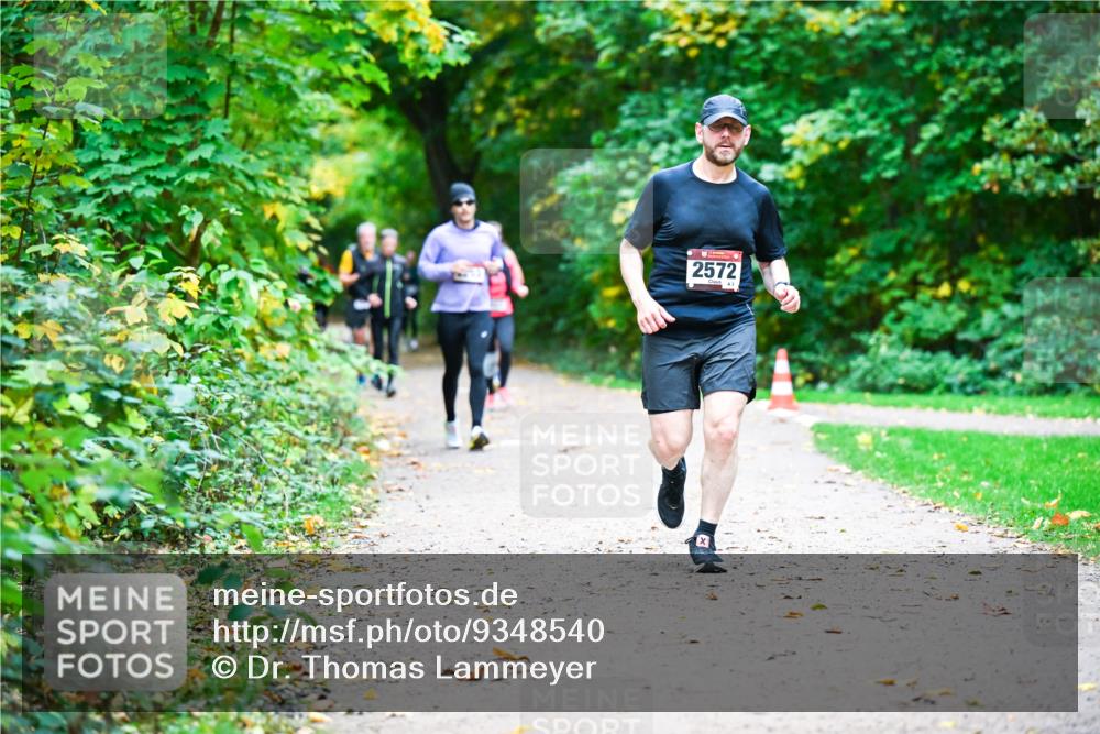 12.10.2025 - Bramfelder Halbmarathon 2025 Dr. Thomas Lammeyer http://msf.ph/oto/9348540 12.10.2025 10:27:43 Laufen 2572, 3 meine-sportfotos.de