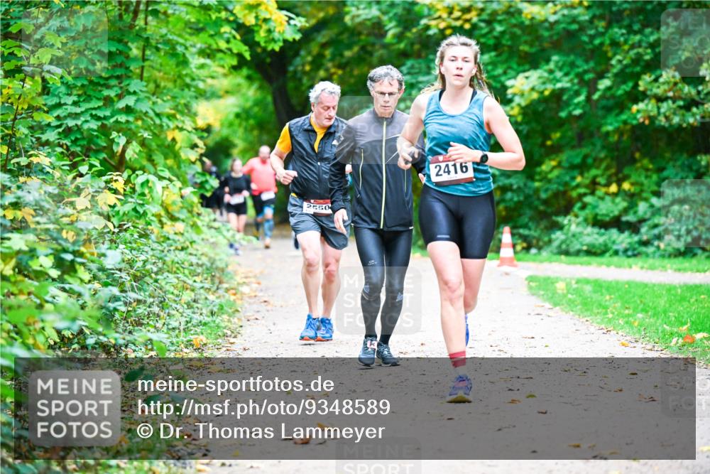 12.10.2025 - Bramfelder Halbmarathon 2025 Dr. Thomas Lammeyer http://msf.ph/oto/9348589 12.10.2025 10:27:52 Laufen 2550, 2416 meine-sportfotos.de