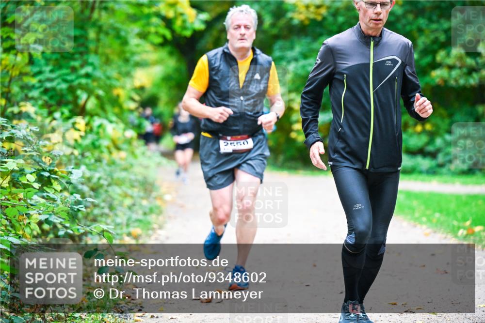 12.10.2025 - Bramfelder Halbmarathon 2025 Dr. Thomas Lammeyer http://msf.ph/oto/9348602 12.10.2025 10:27:54 Laufen 2650 meine-sportfotos.de