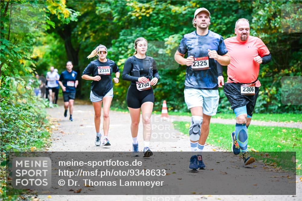 12.10.2025 - Bramfelder Halbmarathon 2025 Dr. Thomas Lammeyer http://msf.ph/oto/9348633 12.10.2025 10:28:01 Laufen 2334, 2785, 2325, 2306 meine-sportfotos.de