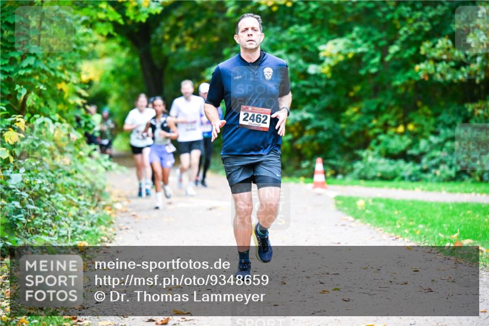 12.10.2025 - Bramfelder Halbmarathon 2025 Dr. Thomas Lammeyer http://msf.ph/oto/9348659 12.10.2025 10:28:07 Laufen 2462 meine-sportfotos.de