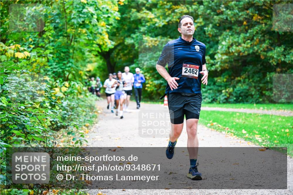 12.10.2025 - Bramfelder Halbmarathon 2025 Dr. Thomas Lammeyer http://msf.ph/oto/9348671 12.10.2025 10:28:09 Laufen 2462 meine-sportfotos.de