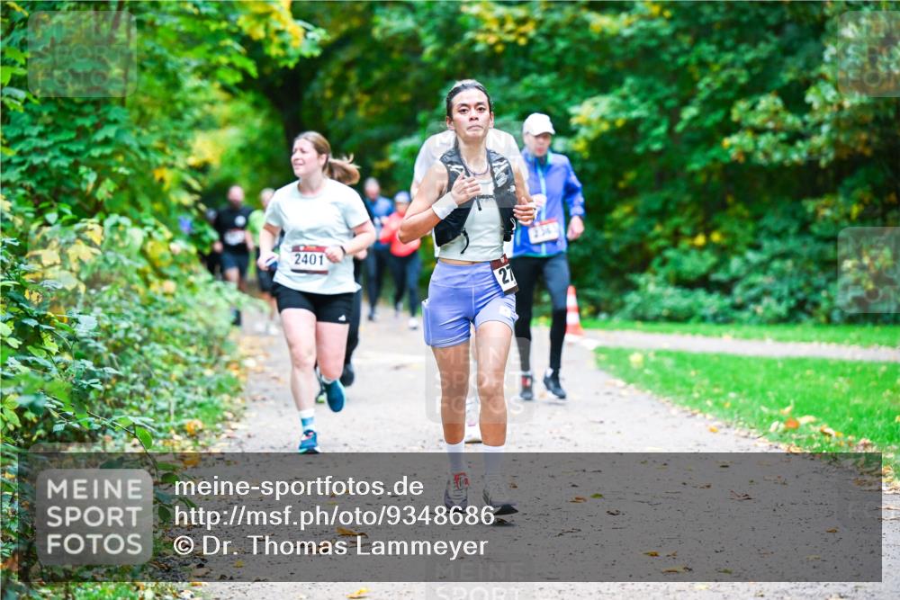 12.10.2025 - Bramfelder Halbmarathon 2025 Dr. Thomas Lammeyer http://msf.ph/oto/9348686 12.10.2025 10:28:12 Laufen 2401, 27 meine-sportfotos.de
