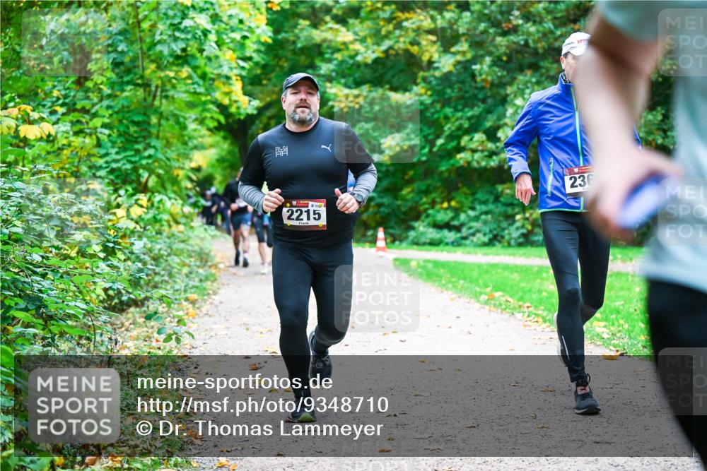 12.10.2025 - Bramfelder Halbmarathon 2025 Dr. Thomas Lammeyer http://msf.ph/oto/9348710 12.10.2025 10:28:16 Laufen 11, 2215, 236 meine-sportfotos.de