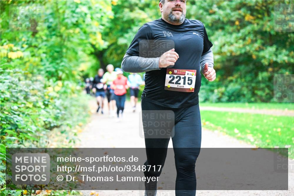 12.10.2025 - Bramfelder Halbmarathon 2025 Dr. Thomas Lammeyer http://msf.ph/oto/9348717 12.10.2025 10:28:17 Laufen 34, 11, 2215 meine-sportfotos.de