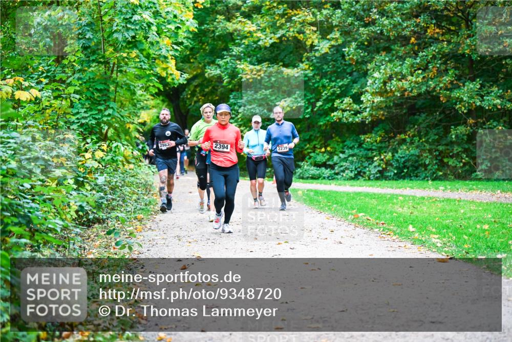 12.10.2025 - Bramfelder Halbmarathon 2025 Dr. Thomas Lammeyer http://msf.ph/oto/9348720 12.10.2025 10:28:19 Laufen 2983, 2394, 2239 meine-sportfotos.de