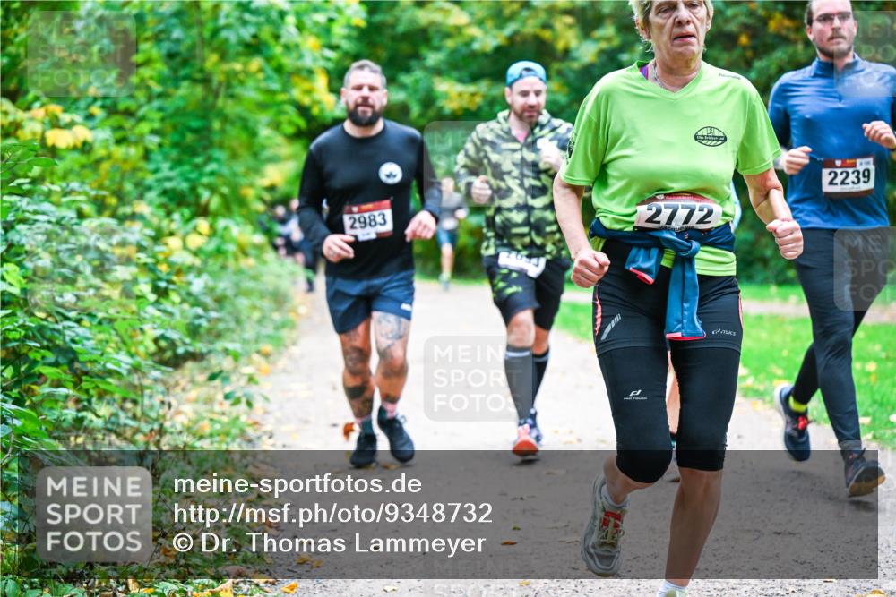 12.10.2025 - Bramfelder Halbmarathon 2025 Dr. Thomas Lammeyer http://msf.ph/oto/9348732 12.10.2025 10:28:22 Laufen 2983, 2772, 2239 meine-sportfotos.de