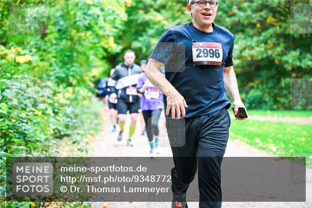 12.10.2025 - Bramfelder Halbmarathon 2025 Dr. Thomas Lammeyer http://msf.ph/oto/9348772 12.10.2025 10:28:32 Laufen 2996 meine-sportfotos.de