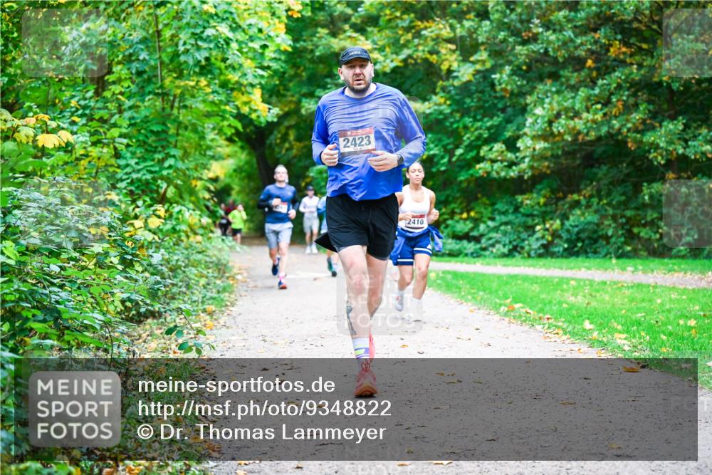 12.10.2025 - Bramfelder Halbmarathon 2025 Dr. Thomas Lammeyer http://msf.ph/oto/9348822 12.10.2025 10:28:41 Laufen 2423, 2410 meine-sportfotos.de