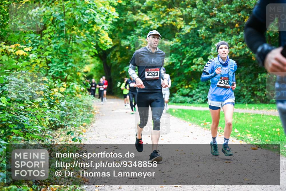 12.10.2025 - Bramfelder Halbmarathon 2025 Dr. Thomas Lammeyer http://msf.ph/oto/9348858 12.10.2025 10:28:47 Laufen 2323, 232 meine-sportfotos.de