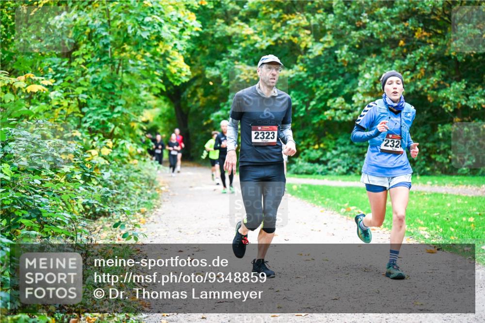 12.10.2025 - Bramfelder Halbmarathon 2025 Dr. Thomas Lammeyer http://msf.ph/oto/9348859 12.10.2025 10:28:47 Laufen 2323, 232 meine-sportfotos.de