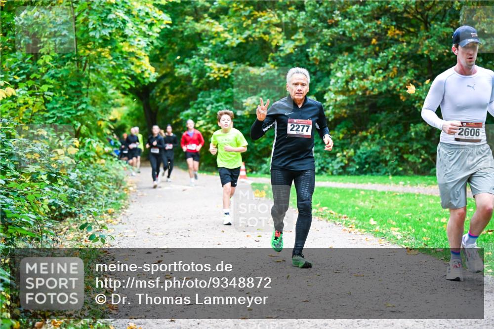 12.10.2025 - Bramfelder Halbmarathon 2025 Dr. Thomas Lammeyer http://msf.ph/oto/9348872 12.10.2025 10:28:52 Laufen 2277, 2606 meine-sportfotos.de