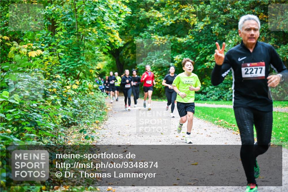 12.10.2025 - Bramfelder Halbmarathon 2025 Dr. Thomas Lammeyer http://msf.ph/oto/9348874 12.10.2025 10:28:53 Laufen 2277 meine-sportfotos.de