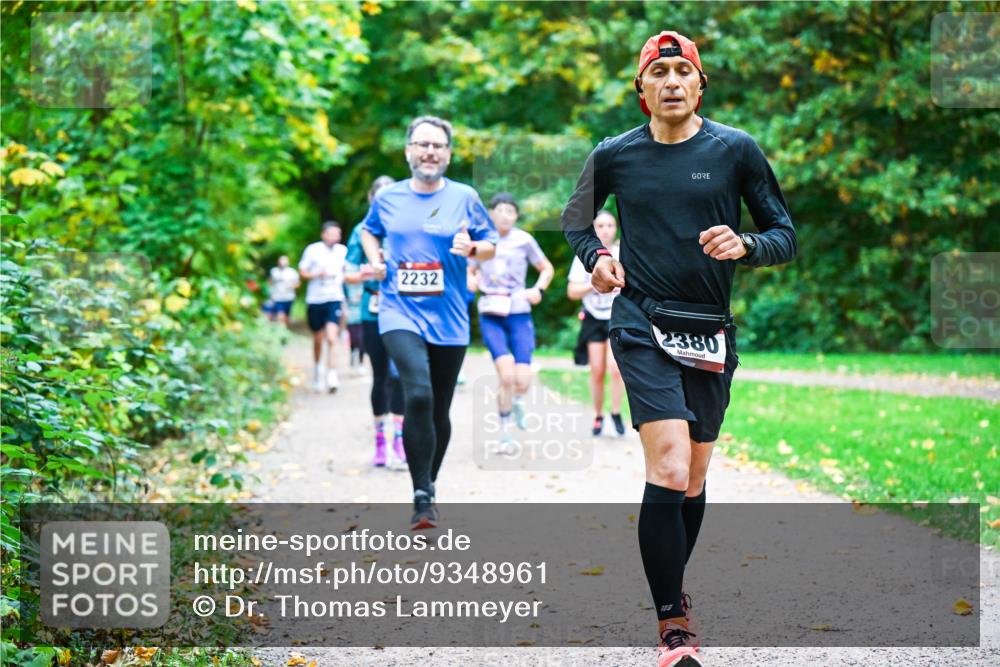12.10.2025 - Bramfelder Halbmarathon 2025 Dr. Thomas Lammeyer http://msf.ph/oto/9348961 12.10.2025 10:29:06 Laufen 2232, 2380 meine-sportfotos.de