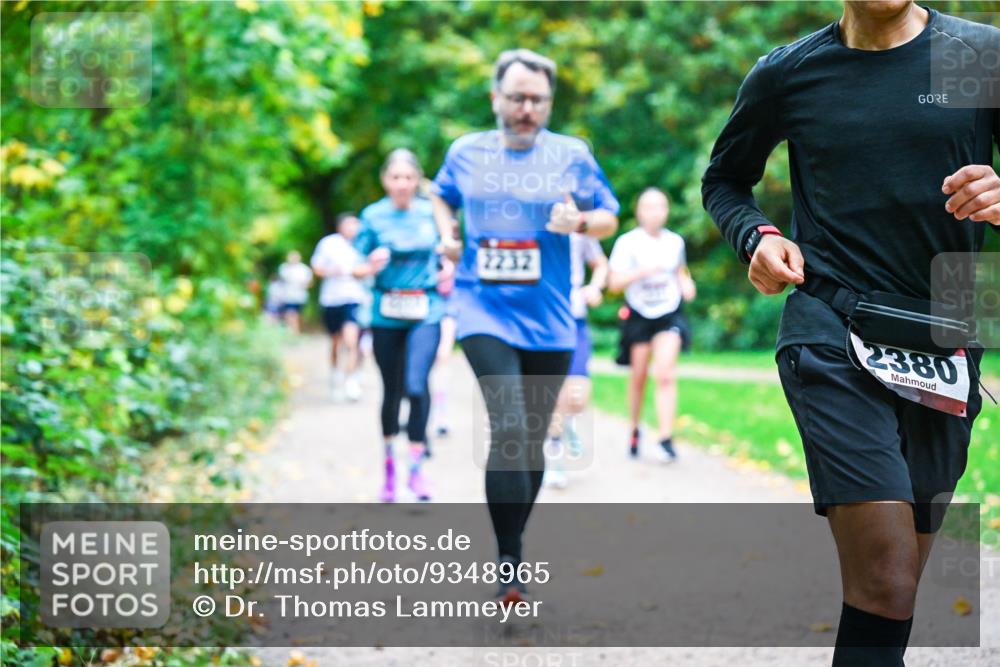 12.10.2025 - Bramfelder Halbmarathon 2025 Dr. Thomas Lammeyer http://msf.ph/oto/9348965 12.10.2025 10:29:07 Laufen 2232, 2380 meine-sportfotos.de