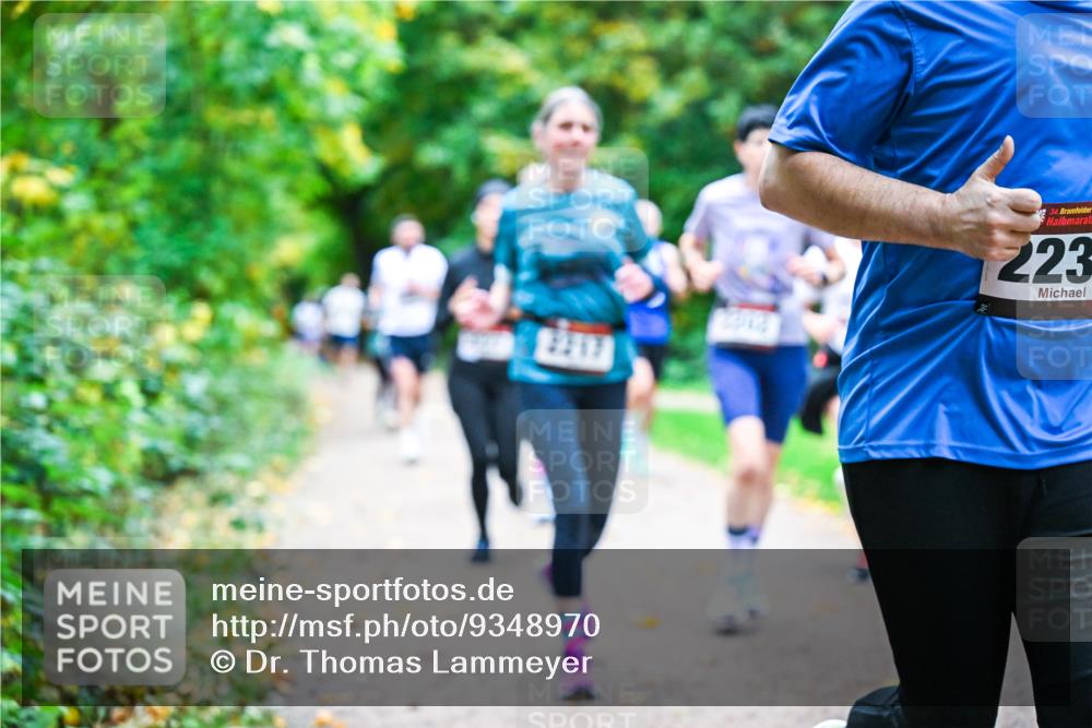 12.10.2025 - Bramfelder Halbmarathon 2025 Dr. Thomas Lammeyer http://msf.ph/oto/9348970 12.10.2025 10:29:08 Laufen 34, 223 meine-sportfotos.de