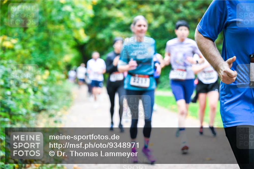 12.10.2025 - Bramfelder Halbmarathon 2025 Dr. Thomas Lammeyer http://msf.ph/oto/9348971 12.10.2025 10:29:08 Laufen 3217 meine-sportfotos.de