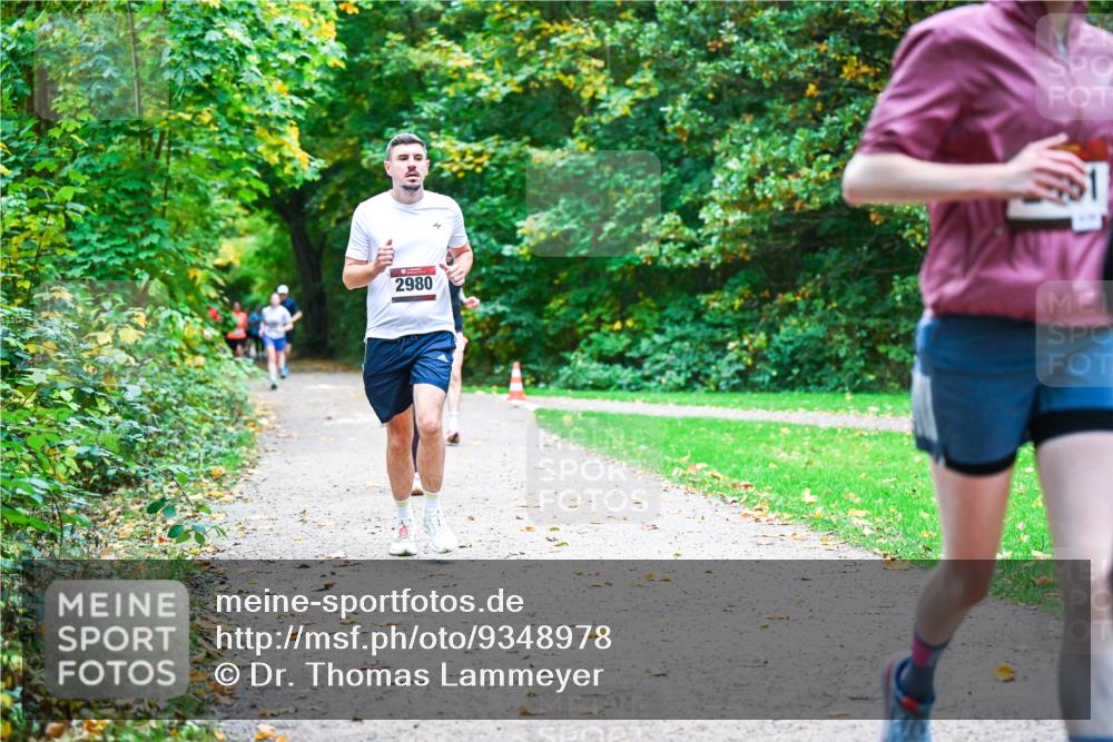 12.10.2025 - Bramfelder Halbmarathon 2025 Dr. Thomas Lammeyer http://msf.ph/oto/9348978 12.10.2025 10:29:10 Laufen 2980 meine-sportfotos.de