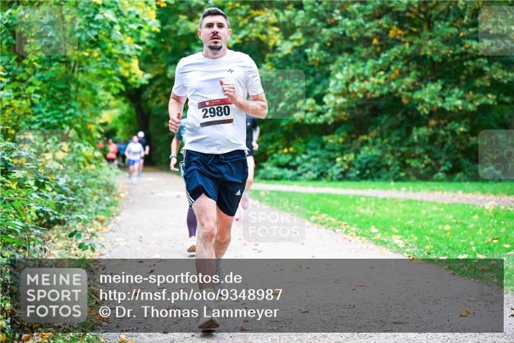 12.10.2025 - Bramfelder Halbmarathon 2025 Dr. Thomas Lammeyer http://msf.ph/oto/9348987 12.10.2025 10:29:12 Laufen 2980 meine-sportfotos.de