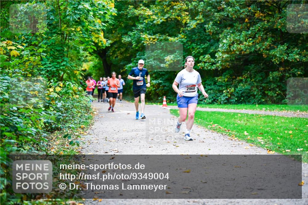 12.10.2025 - Bramfelder Halbmarathon 2025 Dr. Thomas Lammeyer http://msf.ph/oto/9349004 12.10.2025 10:29:19 Laufen 2194, 2968 meine-sportfotos.de