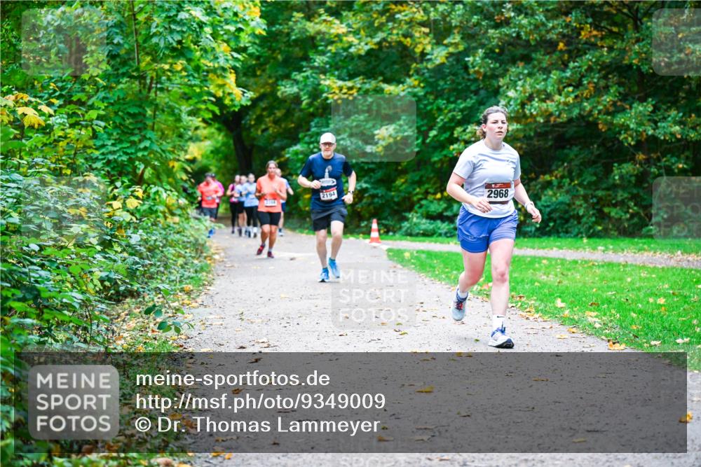12.10.2025 - Bramfelder Halbmarathon 2025 Dr. Thomas Lammeyer http://msf.ph/oto/9349009 12.10.2025 10:29:20 Laufen 2194, 2968 meine-sportfotos.de