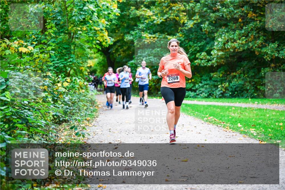 12.10.2025 - Bramfelder Halbmarathon 2025 Dr. Thomas Lammeyer http://msf.ph/oto/9349036 12.10.2025 10:29:25 Laufen 2269 meine-sportfotos.de