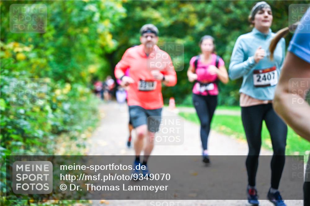 12.10.2025 - Bramfelder Halbmarathon 2025 Dr. Thomas Lammeyer http://msf.ph/oto/9349070 12.10.2025 10:29:31 Laufen 2407, 90 meine-sportfotos.de
