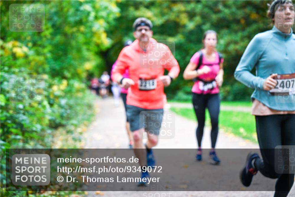 12.10.2025 - Bramfelder Halbmarathon 2025 Dr. Thomas Lammeyer http://msf.ph/oto/9349072 12.10.2025 10:29:32 Laufen 2407 meine-sportfotos.de