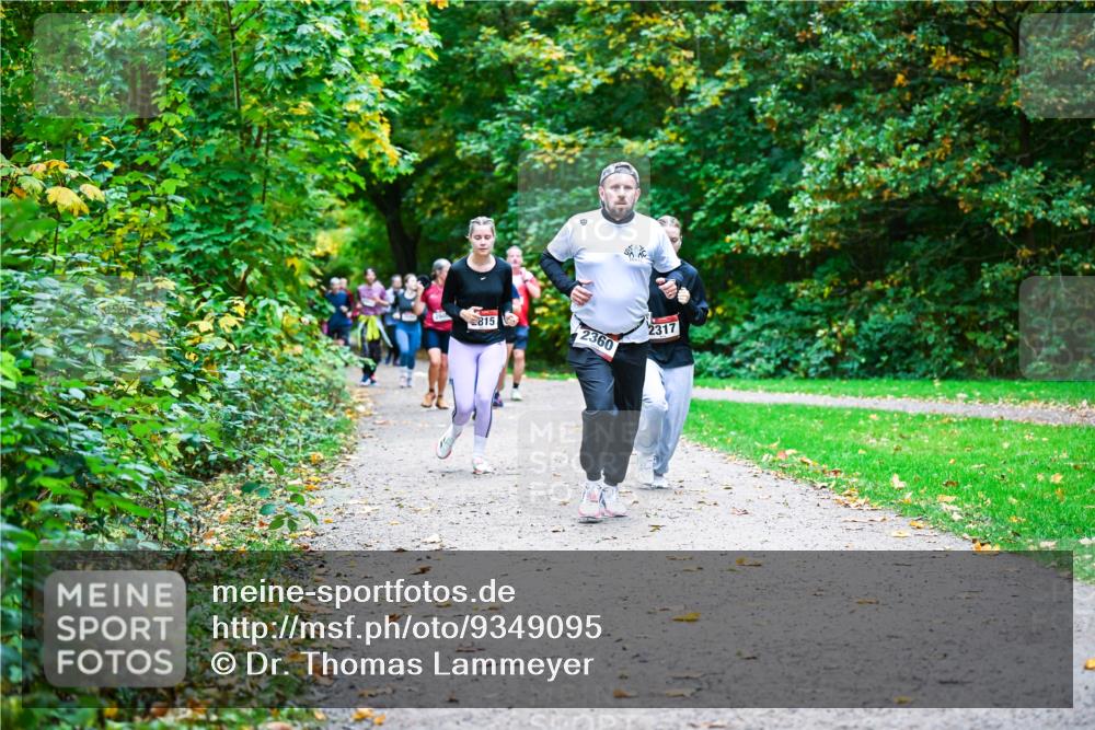 12.10.2025 - Bramfelder Halbmarathon 2025 Dr. Thomas Lammeyer http://msf.ph/oto/9349095 12.10.2025 10:29:38 Laufen 815, 2360, 2317 meine-sportfotos.de