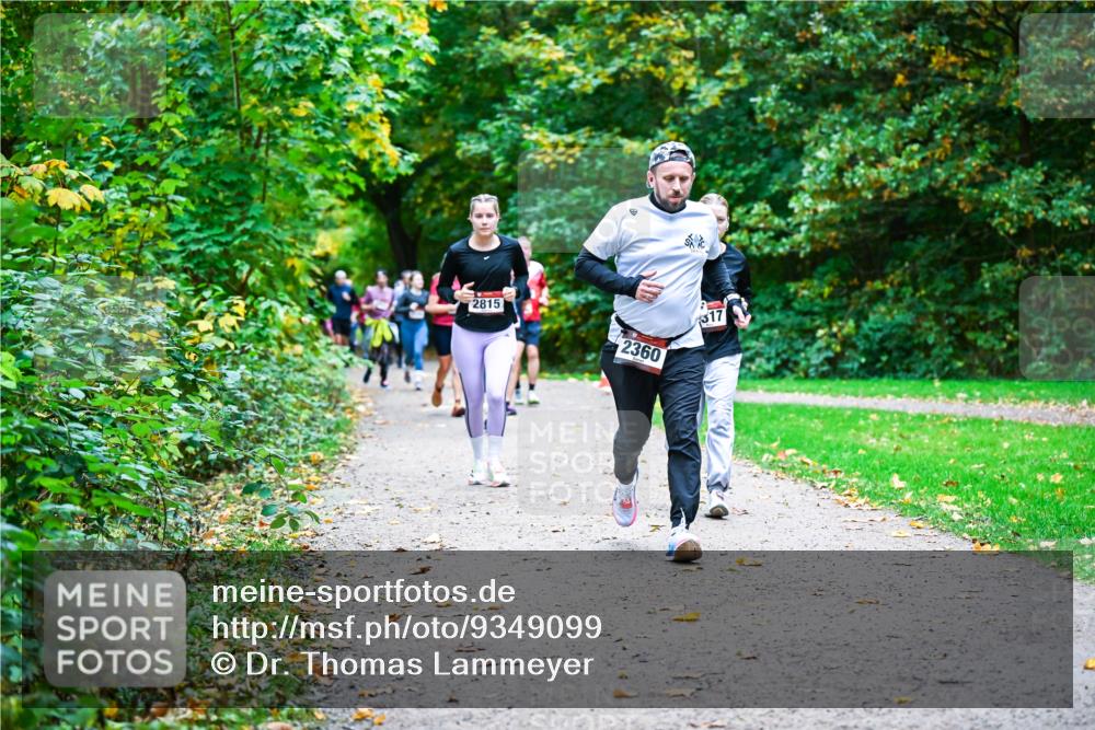 12.10.2025 - Bramfelder Halbmarathon 2025 Dr. Thomas Lammeyer http://msf.ph/oto/9349099 12.10.2025 10:29:38 Laufen 2815, 2360, 317 meine-sportfotos.de